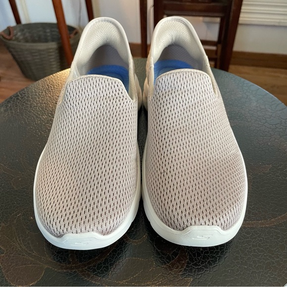 Skechers Slip-ins GOWalk Sneakers womens size 7 - Picture 3 of 8